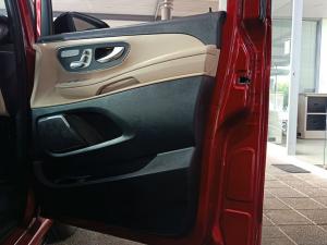 Mercedes-Benz V-Class V300d Exclusive - Image 10
