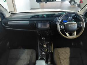 Toyota Hilux 2.4GD-6 4x4 SRX - Image 6