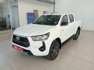 Toyota Hilux 2.4GD-6 double cab Raider manual - Image 8