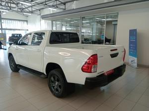 Toyota Hilux 2.4GD-6 double cab Raider manual - Image 9