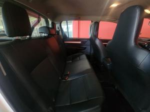 Toyota Hilux 2.4GD-6 double cab SR - Image 11