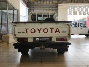Toyota Land Cruiser 79 4.5D-4D LX V8 single cab - Image 5