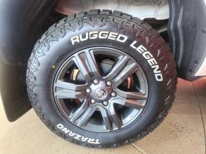 Toyota Hilux 2.4GD-6 single cab 4x4 Raider manual - Image 11