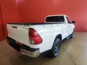 Toyota Hilux 2.4GD-6 single cab 4x4 Raider manual - Image 2