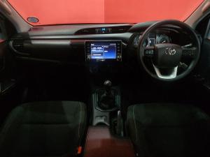 Toyota Hilux 2.4GD-6 Xtra cab Raider manual - Image 6