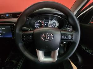 Toyota Hilux 2.4GD-6 Xtra cab Raider manual - Image 8