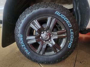 Toyota Hilux 2.4GD-6 Xtra cab Raider manual - Image 12