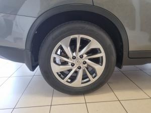 Nissan X-Trail 2.5 4x4 Tekna - Image 17
