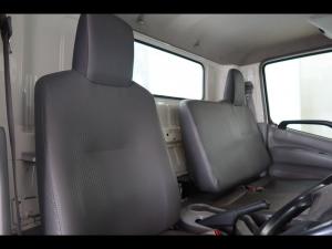 Hino Hino 300 916 LWBChassis Cab - Image 13