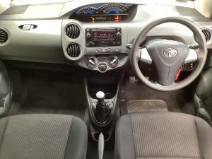 Toyota Etios hatch 1.5 Sprint - Image 6