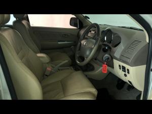 Toyota Fortuner 3.0D-4D 4x4 - Image 10