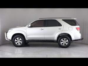 Toyota Fortuner 3.0D-4D 4x4 - Image 22