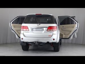 Toyota Fortuner 3.0D-4D 4x4 - Image 24