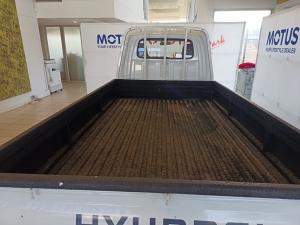 Hyundai H-100 Bakkie 2.6D deck (aircon) - Image 8