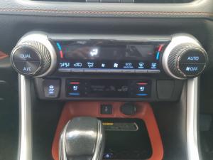 Toyota RAV4 2.0 GX-R AWD - Image 13