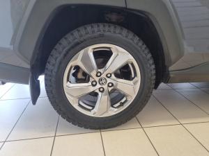 Toyota RAV4 2.0 GX-R AWD - Image 17