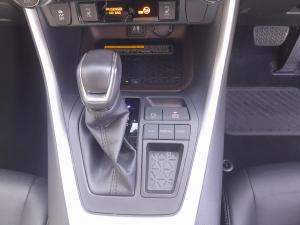 Toyota RAV4 2.0 VX - Image 12