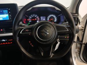 Suzuki Swift 1.2 GL+ manual - Image 8