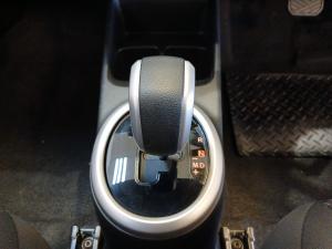 Toyota Vitz 1.0 XR auto - Image 11