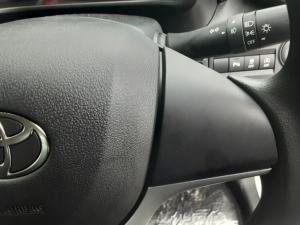 Toyota Vitz 1.0 XR AMT - Image 10