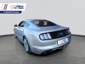 Ford Mustang 2.3 Ecoboost automatic - Image 4