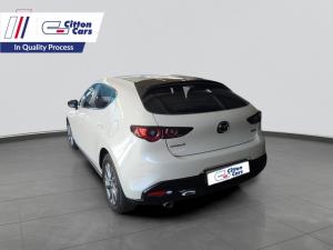 Mazda MAZDA3 1.5 Active 5-Door - Image 3