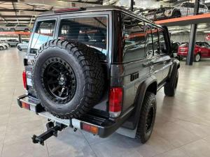 Toyota Landcruiser 76 2.8 GD-6 VX S/W automatic - Image 4