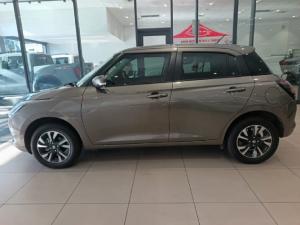Suzuki Swift 1.2 GLX manual - Image 2