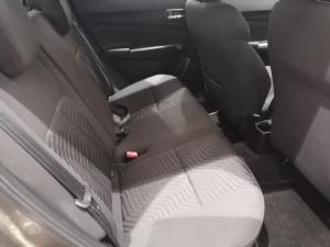 Suzuki Swift 1.2 GLX manual - Image 6