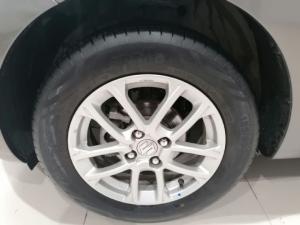Suzuki Swift 1.2 GLX manual - Image 7
