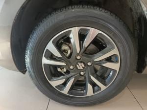Suzuki Swift 1.2 GLX manual - Image 8
