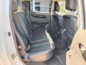 Isuzu D-Max 250 double cab X-Rider auto - Image 8