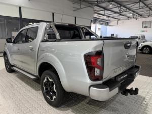 Nissan Navara 2.5DDTi double cab LE Plus - Image 12