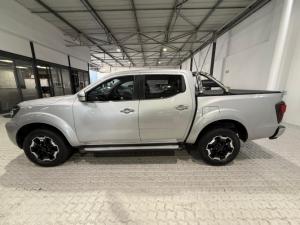 Nissan Navara 2.5DDTi double cab LE Plus - Image 9