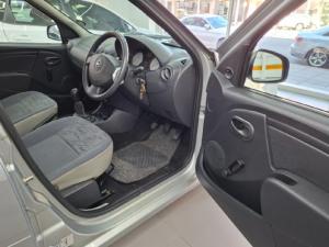 Nissan NP200 1.6i safety pack (aircon) - Image 10