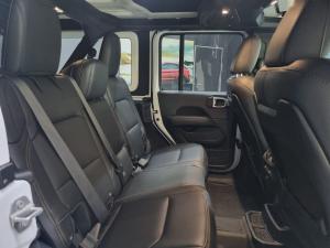 Jeep Wrangler Unlimited 2.0T Sahara - Image 17