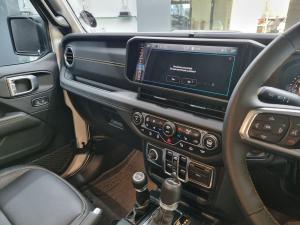 Jeep Wrangler Unlimited 2.0T Sahara - Image 21