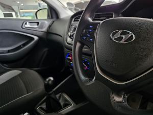 Hyundai i20 1.2 Motion - Image 11