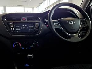 Hyundai i20 1.2 Motion - Image 9