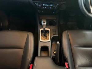 Toyota Hilux 2.8GD-6 double cab Raider auto - Image 16