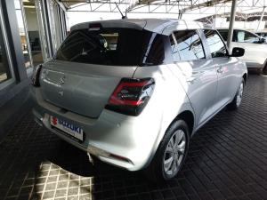 Suzuki Swift 1.2 GL+ auto - Image 7