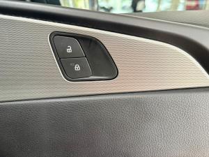 Volkswagen Amarok 2.0BiTDI double cab Life 4Motion - Image 16