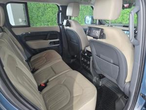 Land Rover Defender 110 D240 SE - Image 15