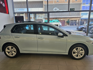 Volkswagen Golf 1.4TSI Life Plus - Image 16