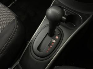 Nissan Almera 1.5 Acenta automatic - Image 7
