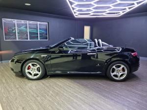 Alfa Romeo Spider 2.2 JTS - Image 10