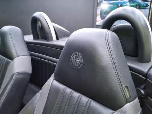 Alfa Romeo Spider 2.2 JTS - Image 4