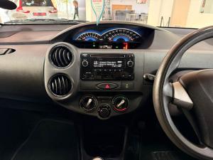 Toyota Etios hatch 1.5 Sprint - Image 15