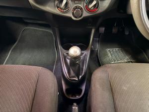 Toyota Etios hatch 1.5 Sprint - Image 19