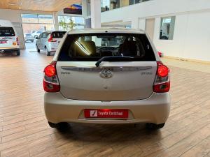 Toyota Etios hatch 1.5 Sprint - Image 5